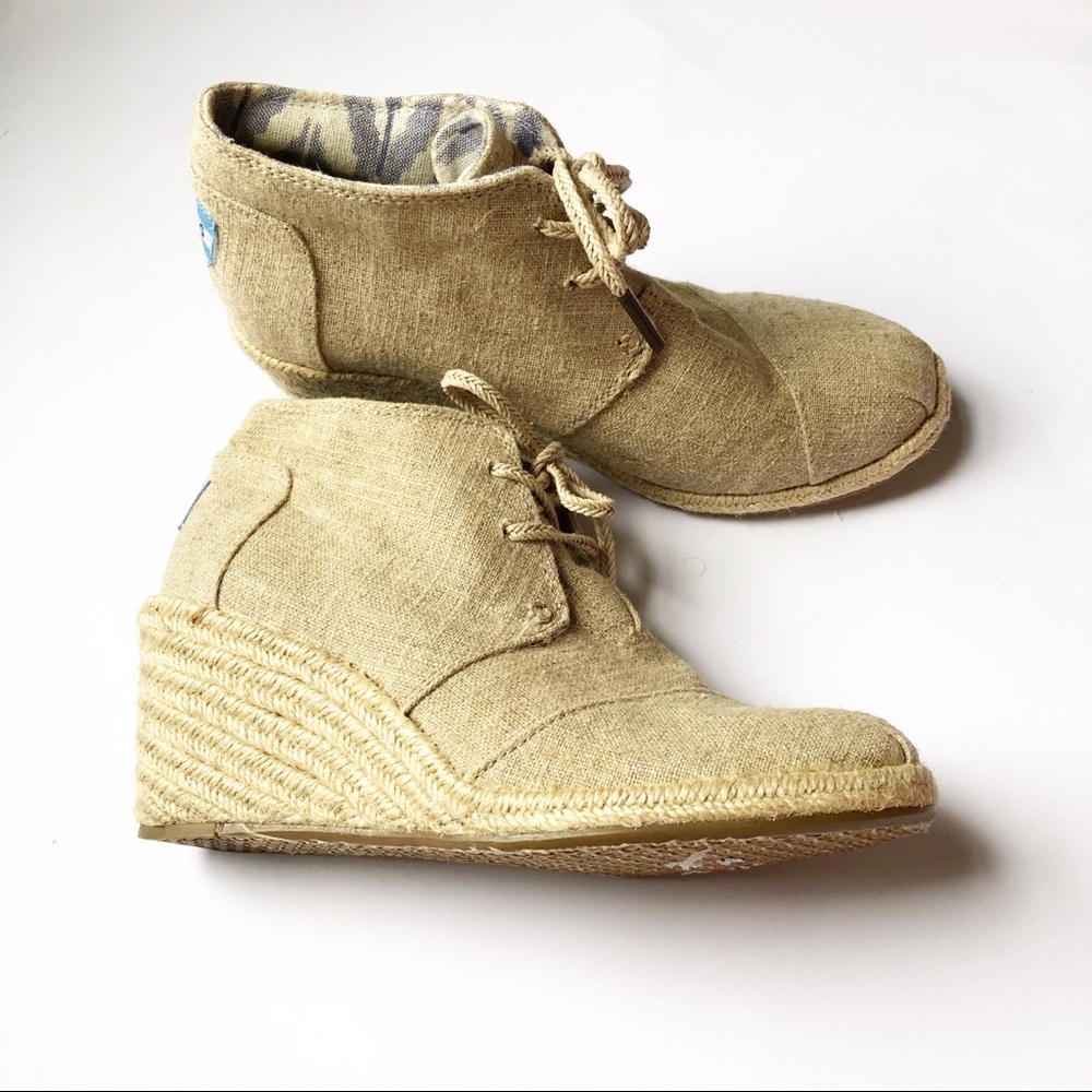 TOMS Desert Burlap Wedge Bootie 7